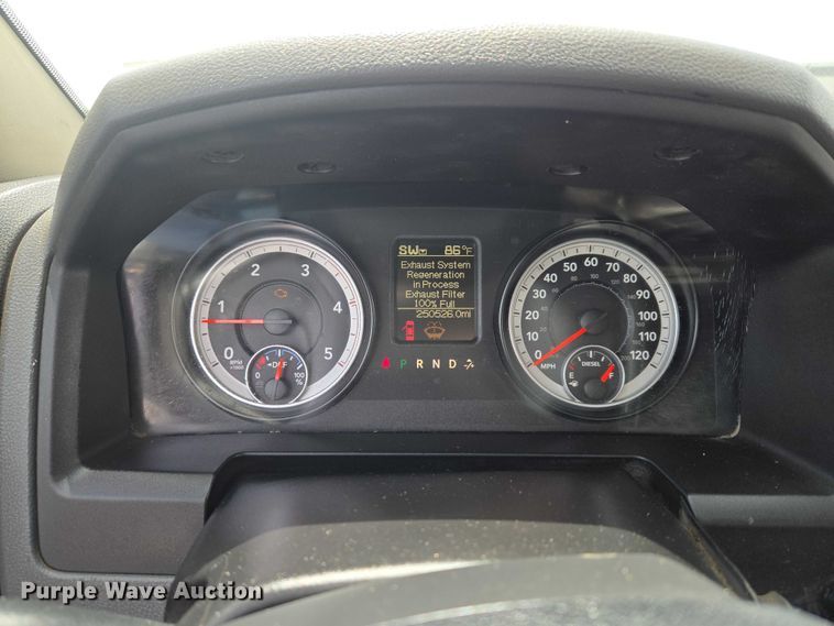 image for item EW0083 2014 RAM 3500 utility bed pickup truck
