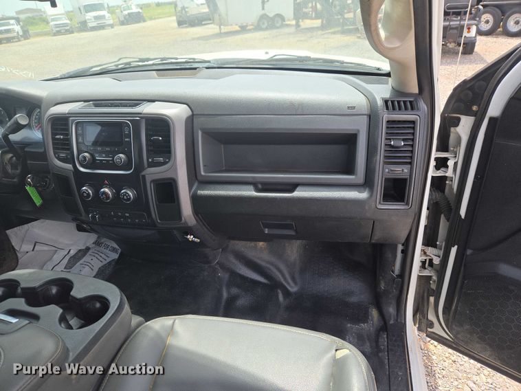 image for item EW0083 2014 RAM 3500 utility bed pickup truck