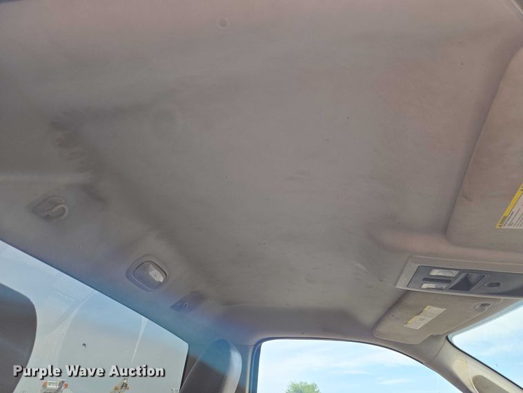 image for item EW0083 2014 RAM 3500 utility bed pickup truck