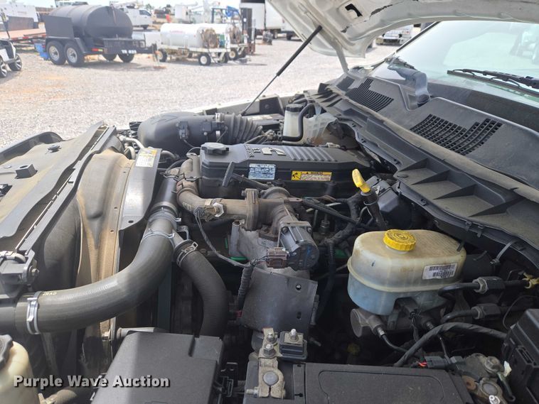 image for item EW0083 2014 RAM 3500 utility bed pickup truck