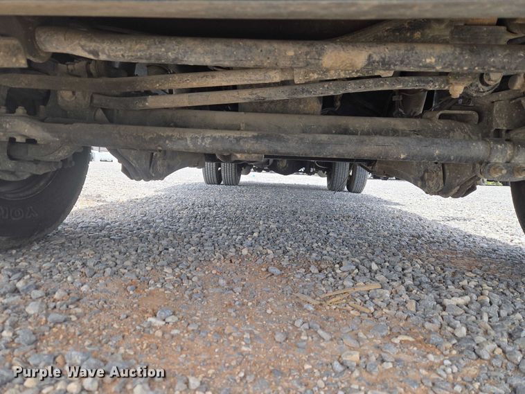 image for item EW0083 2014 RAM 3500 utility bed pickup truck