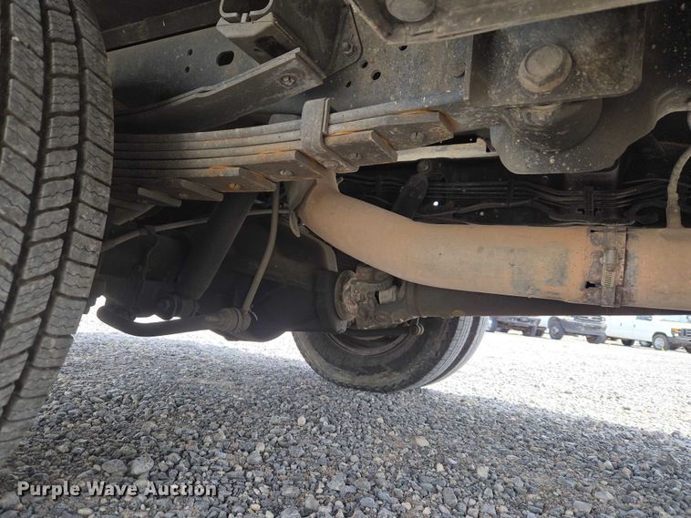 image for item EW0083 2014 RAM 3500 utility bed pickup truck
