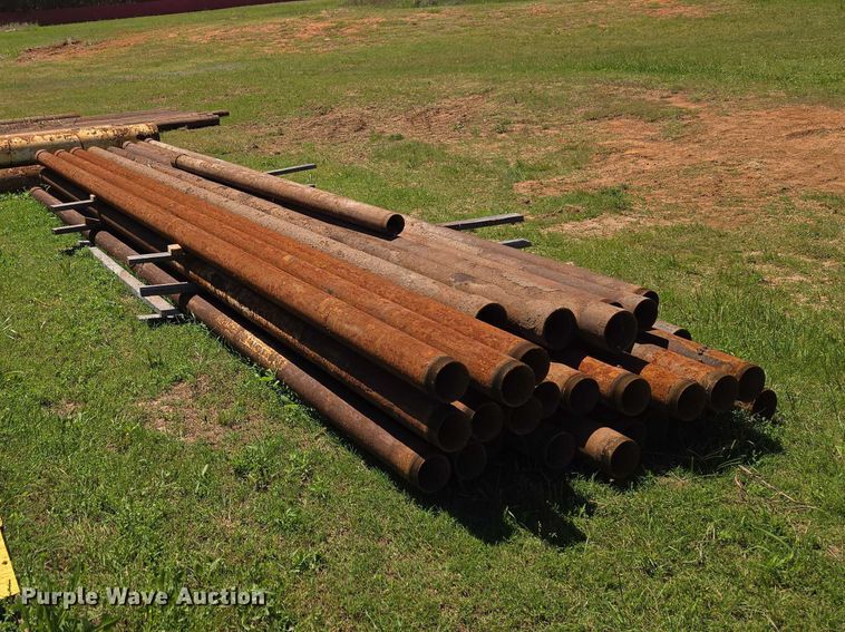 image for item EW0098 Approximately (51) sticks of pipe
