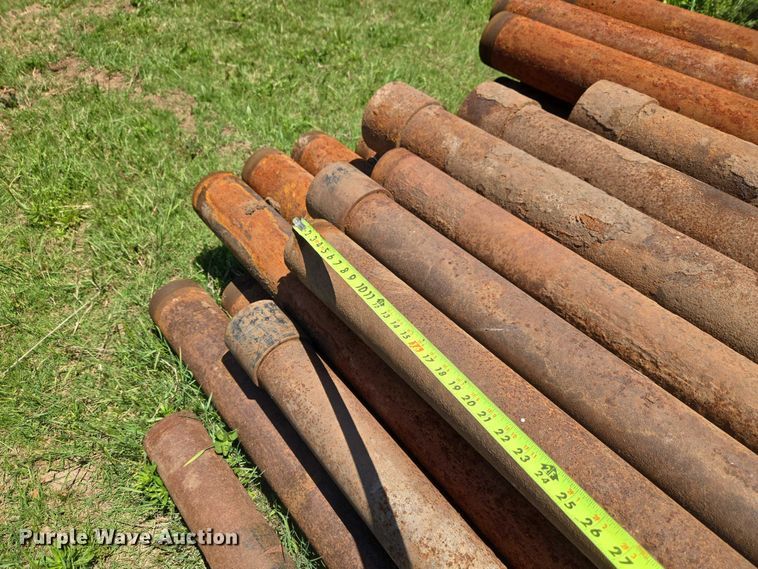 image for item EW0098 Approximately (51) sticks of pipe