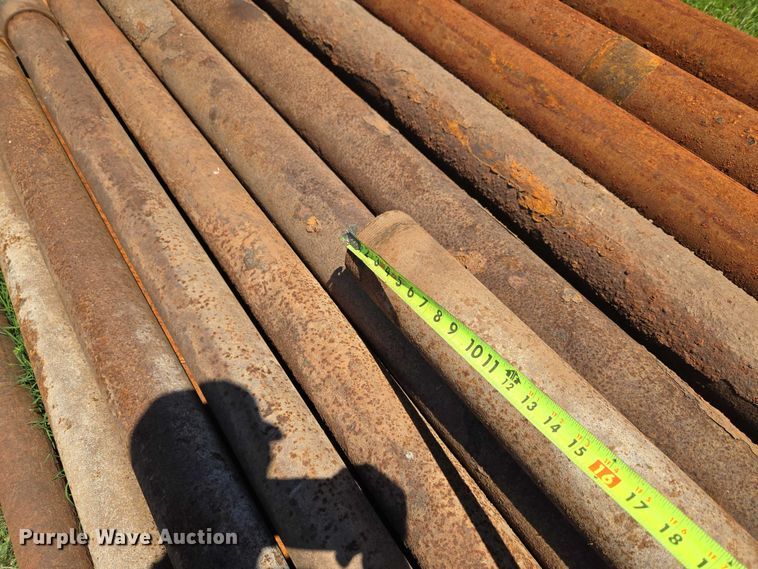 image for item EW0098 Approximately (51) sticks of pipe