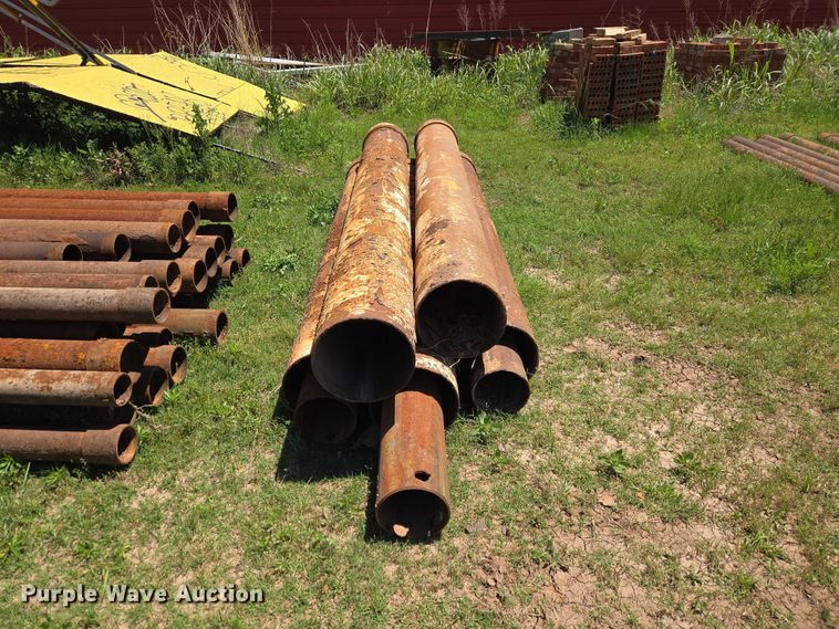 image for item EW0098 Approximately (51) sticks of pipe