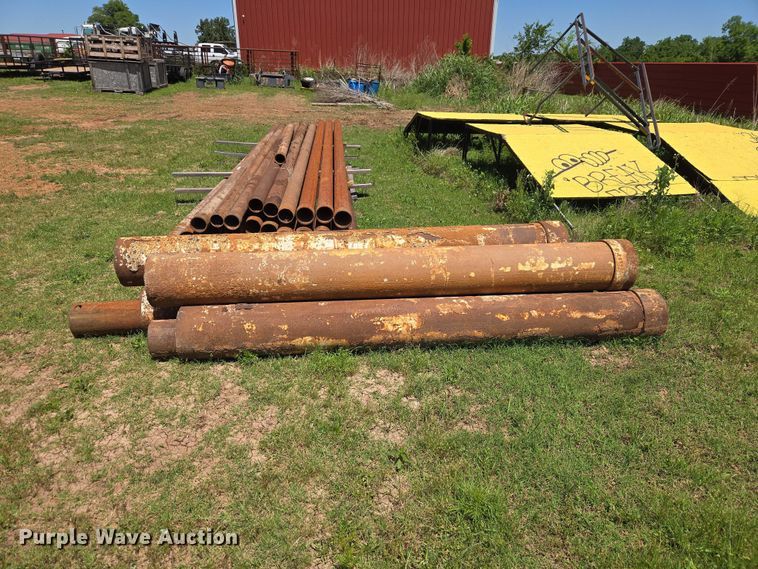 image for item EW0098 Approximately (51) sticks of pipe