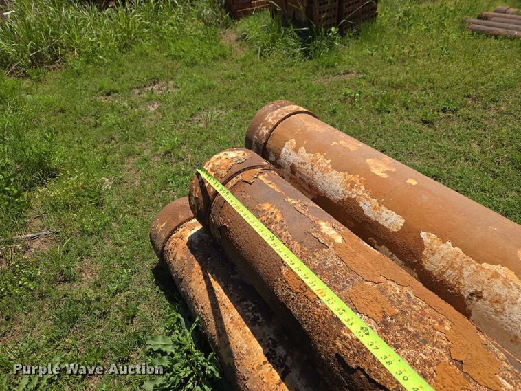 image for item EW0098 Approximately (51) sticks of pipe
