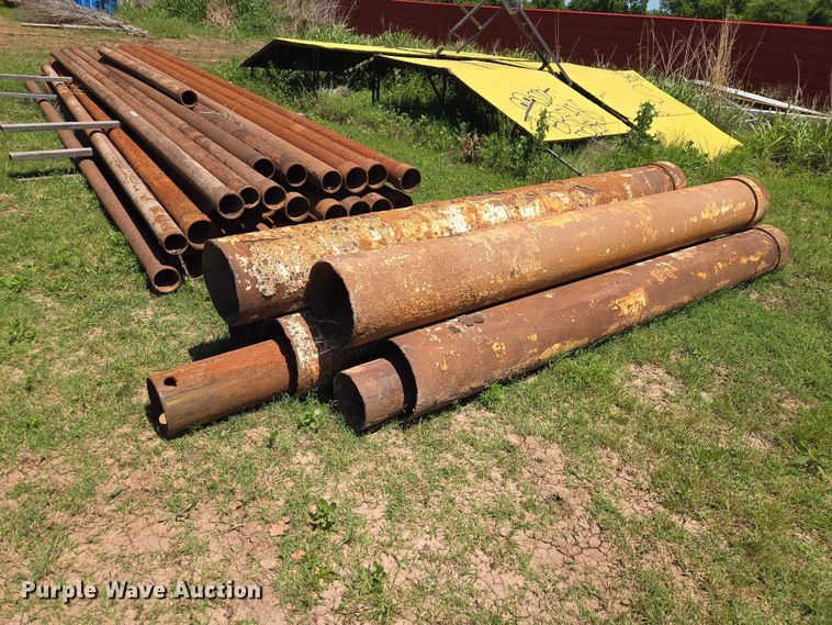image for item EW0098 Approximately (51) sticks of pipe