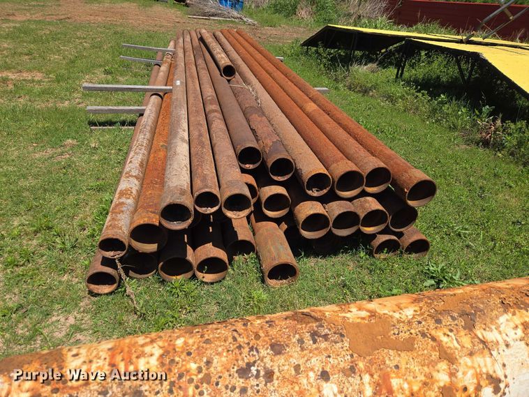 image for item EW0098 Approximately (51) sticks of pipe