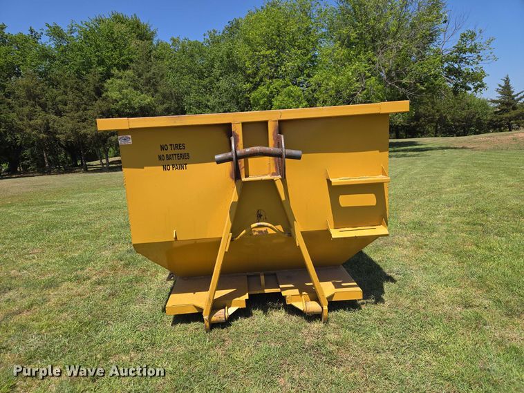 image for item EW0107 Roll offs roll off dumpster