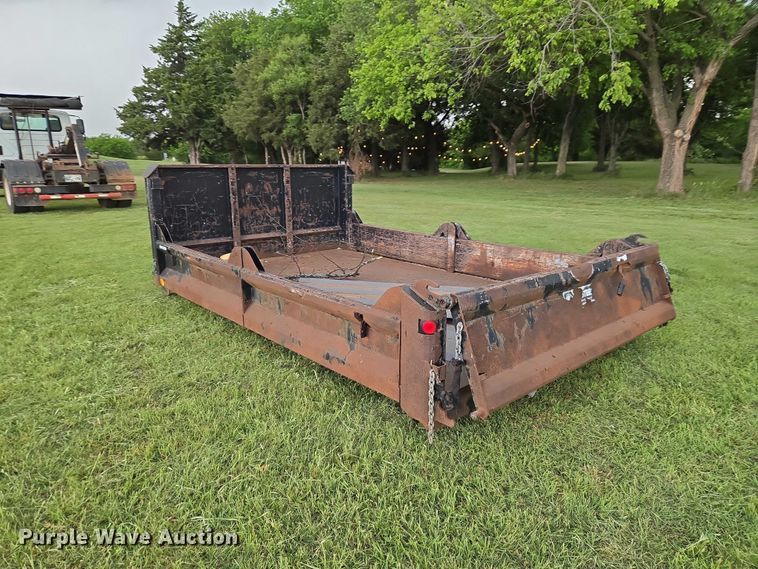 image for item EW0123 Hook lift bed