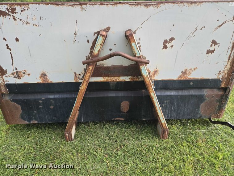 image for item EW0123 Hook lift bed