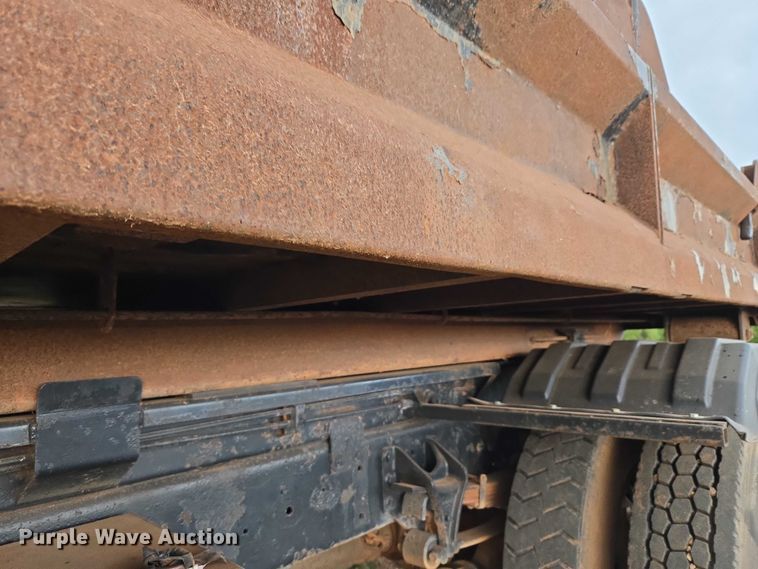 image for item EW0123 Hook lift bed