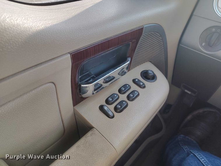 image for item EW0991 2008 Ford F150 Crew Cab pickup truck