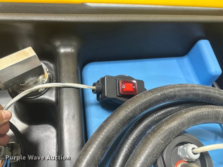 image for item EW2037 Meclube 090-6450-012 DEF/diesel tank