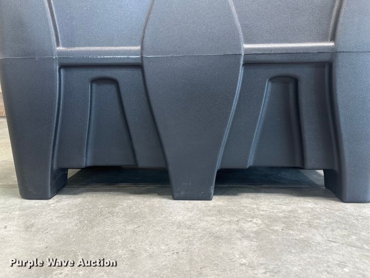image for item EW2037 Meclube 090-6450-012 DEF/diesel tank