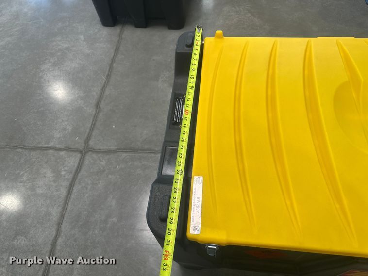 image for item EW2037 Meclube 090-6450-012 DEF/diesel tank