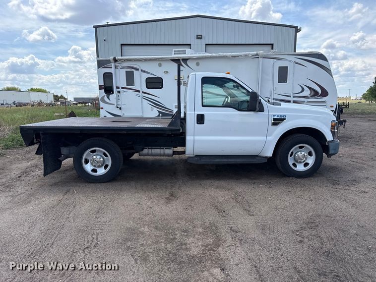 image for item EW4510 2008 Ford F350 Super Duty flatbed pickup truck