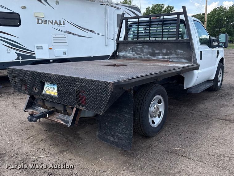image for item EW4510 2008 Ford F350 Super Duty flatbed pickup truck