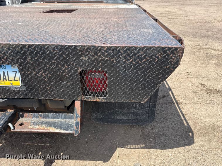 image for item EW4510 2008 Ford F350 Super Duty flatbed pickup truck