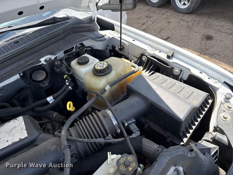 image for item EW4510 2008 Ford F350 Super Duty flatbed pickup truck