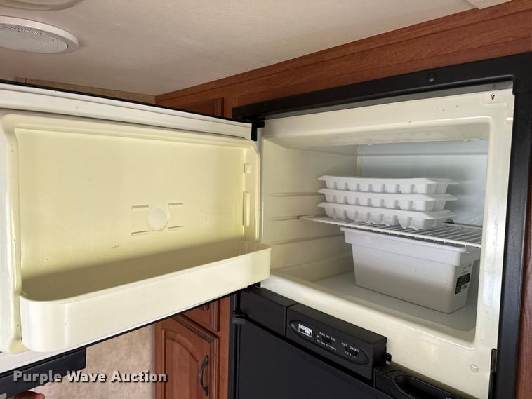 image for item EW4511 2012 Denali Dutchmen 265RL camper