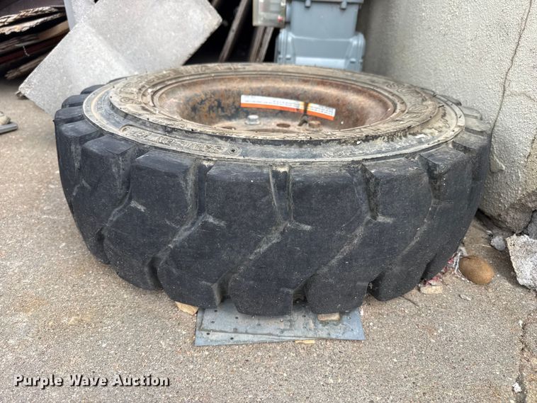 image for item EW4514 Nissan 50 forklift