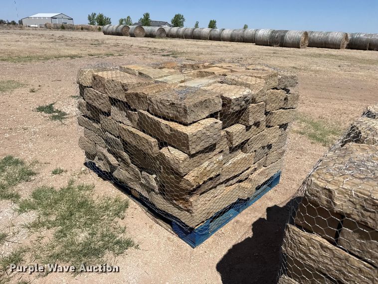 image for item EW4581 (8) pallets of Chestnut Hill Castle rock