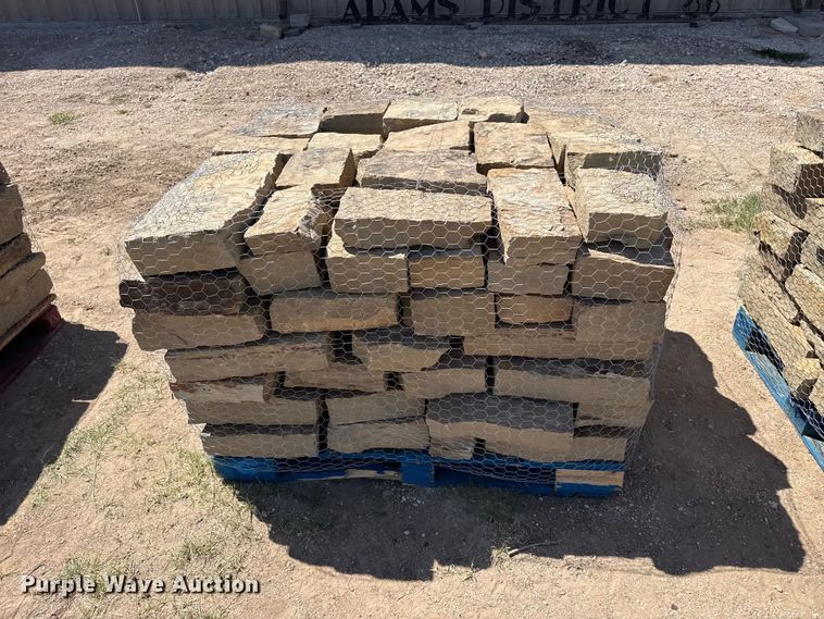 image for item EW4581 (8) pallets of Chestnut Hill Castle rock