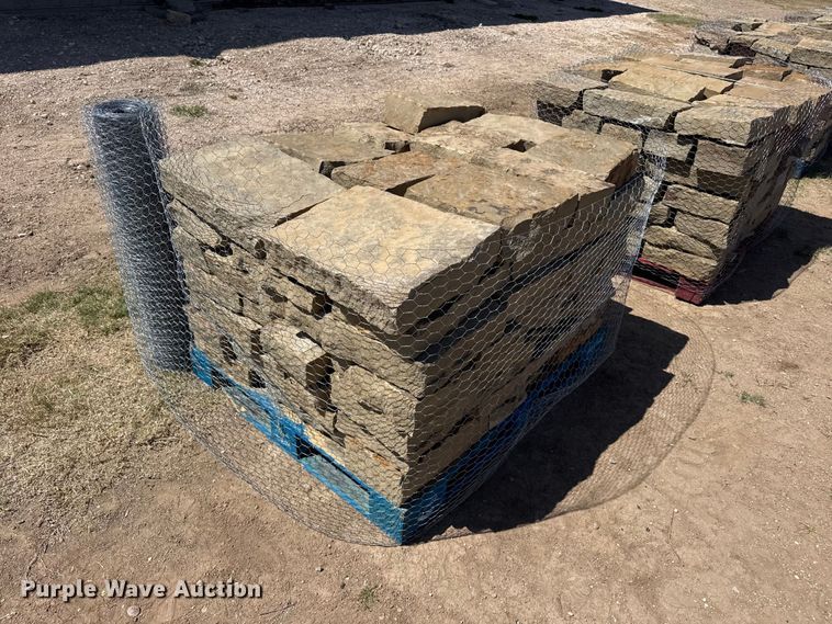 image for item EW4581 (8) pallets of Chestnut Hill Castle rock