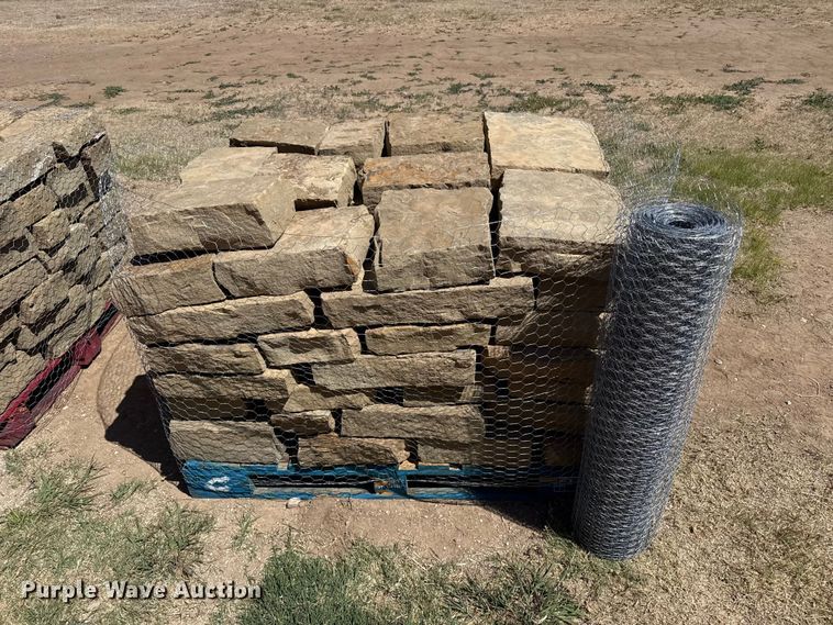 image for item EW4581 (8) pallets of Chestnut Hill Castle rock