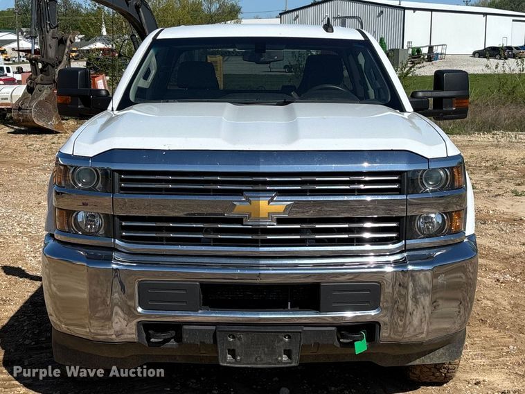 image for item FB3464 2017 Chevrolet Silverado 2500HD Crew Cab pickup truck