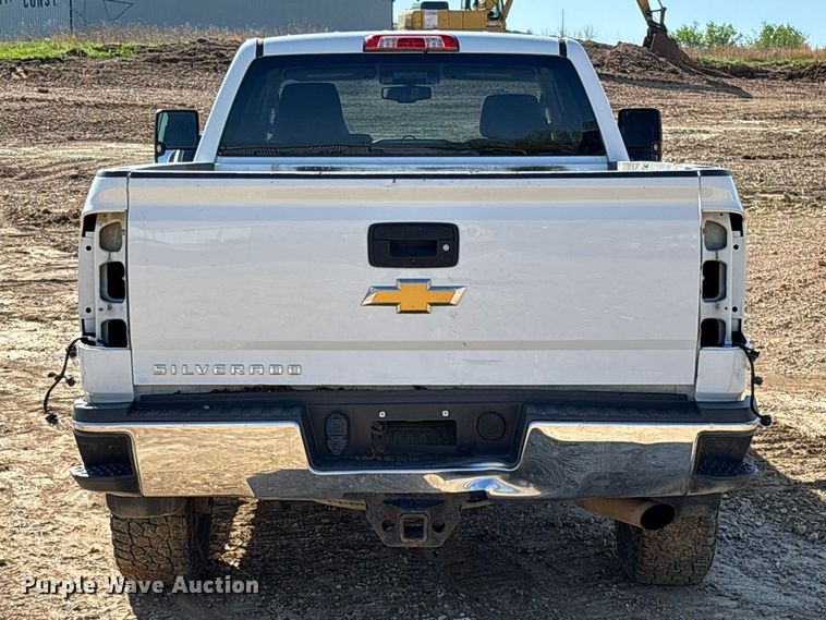 image for item FB3464 2017 Chevrolet Silverado 2500HD Crew Cab pickup truck