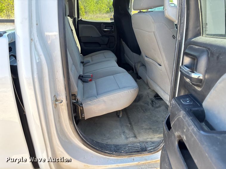 image for item FB3464 2017 Chevrolet Silverado 2500HD Crew Cab pickup truck