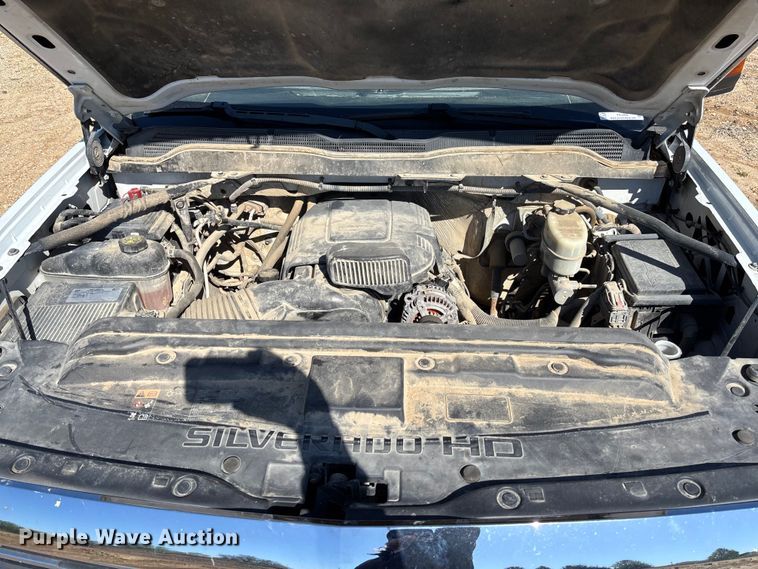 image for item FB3464 2017 Chevrolet Silverado 2500HD Crew Cab pickup truck