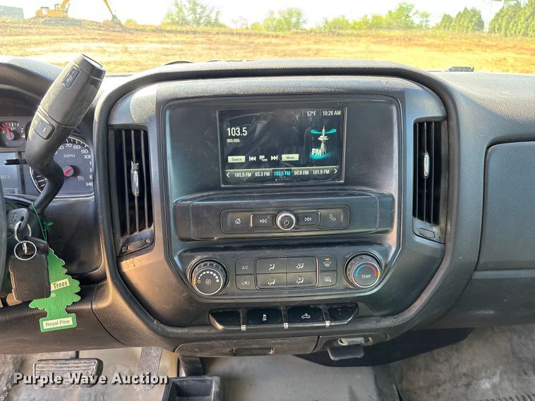 image for item FB3465 2018 Chevrolet Silverado 3500HD Crew Cab truck cab and chassis