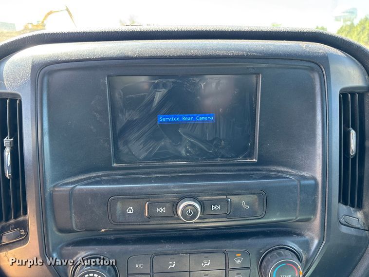 image for item FB3465 2018 Chevrolet Silverado 3500HD Crew Cab truck cab and chassis