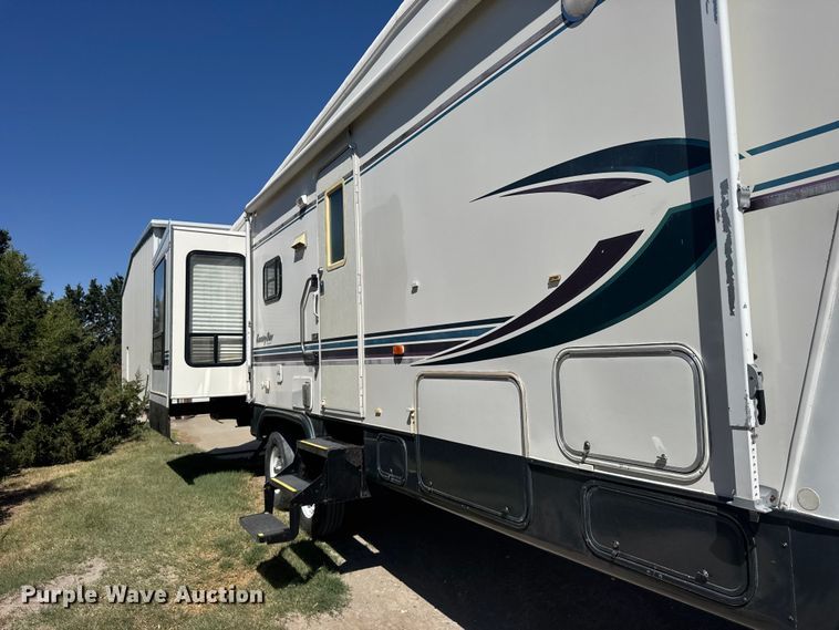 image for item FB7271 1997 Kountry Star Newmar camper