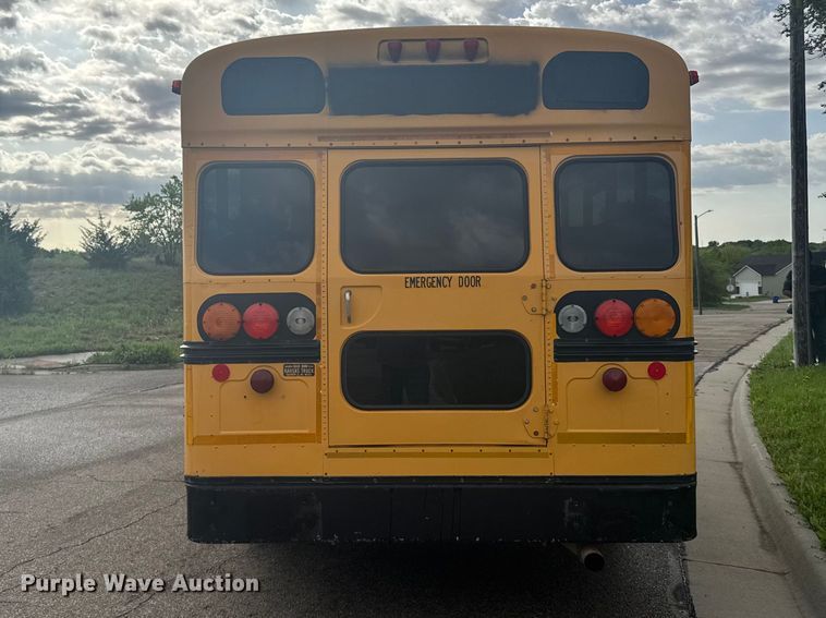 image for item FB7273 2001 Ford E450 school bus