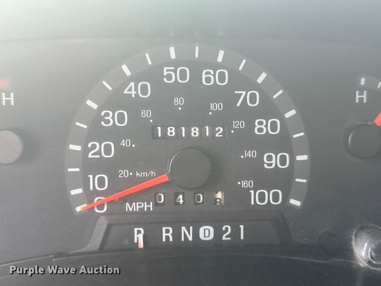 image for item FB7273 2001 Ford E450 school bus