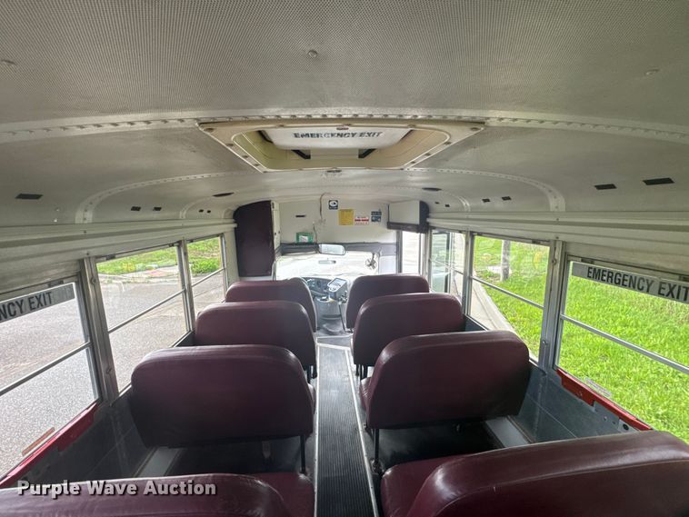 image for item FB7273 2001 Ford E450 school bus