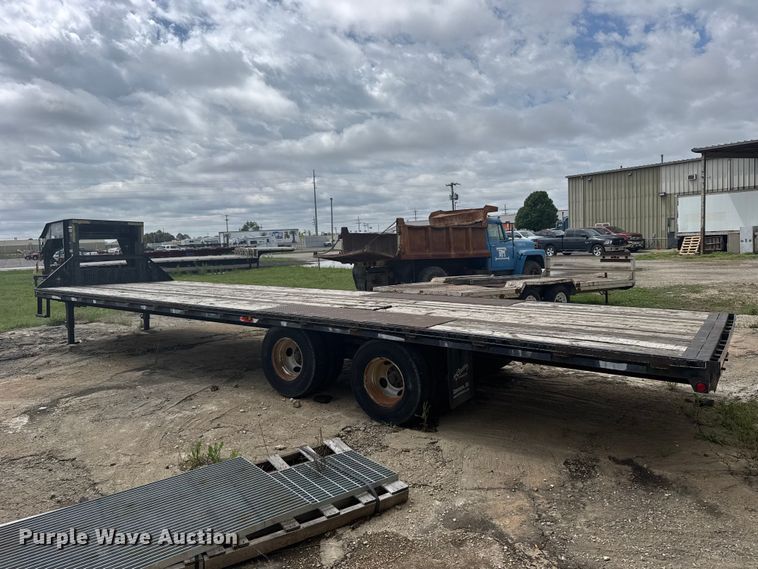 image for item FB7274 2012 Starlite flatbed trailer