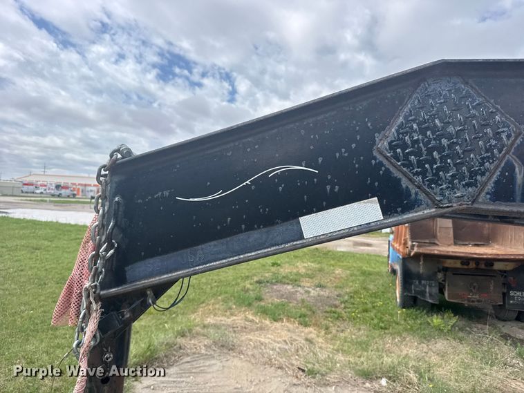 image for item FB7274 2012 Starlite flatbed trailer