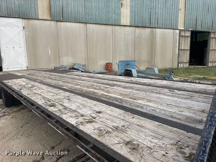 image for item FB7274 2012 Starlite flatbed trailer