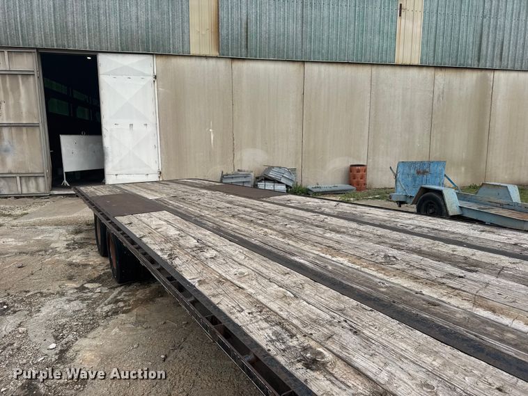 image for item FB7274 2012 Starlite flatbed trailer