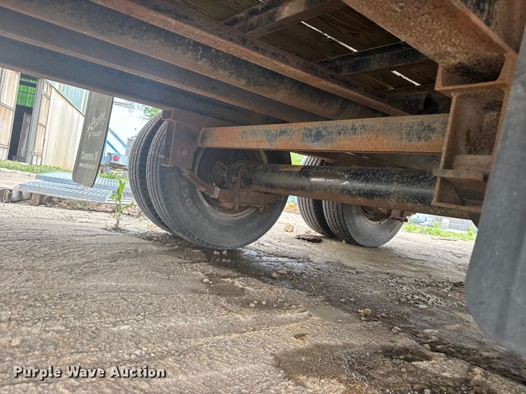 image for item FB7274 2012 Starlite flatbed trailer
