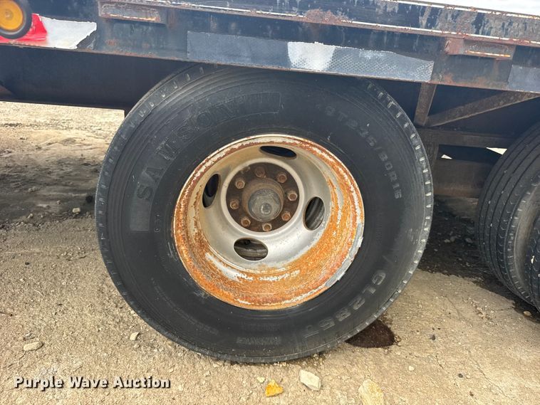 image for item FB7274 2012 Starlite flatbed trailer