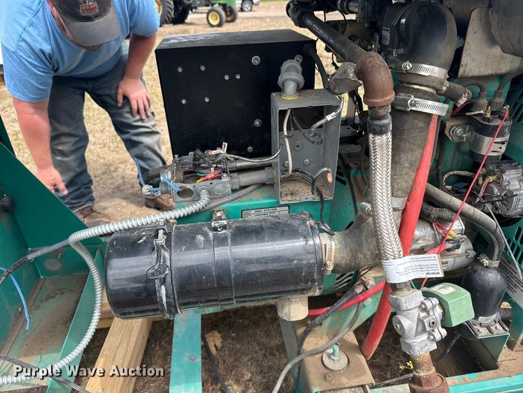 image for item FB7316 Onan generator