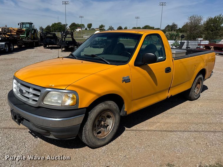 image for item FB7321 1999 Ford F150 pickup truck
